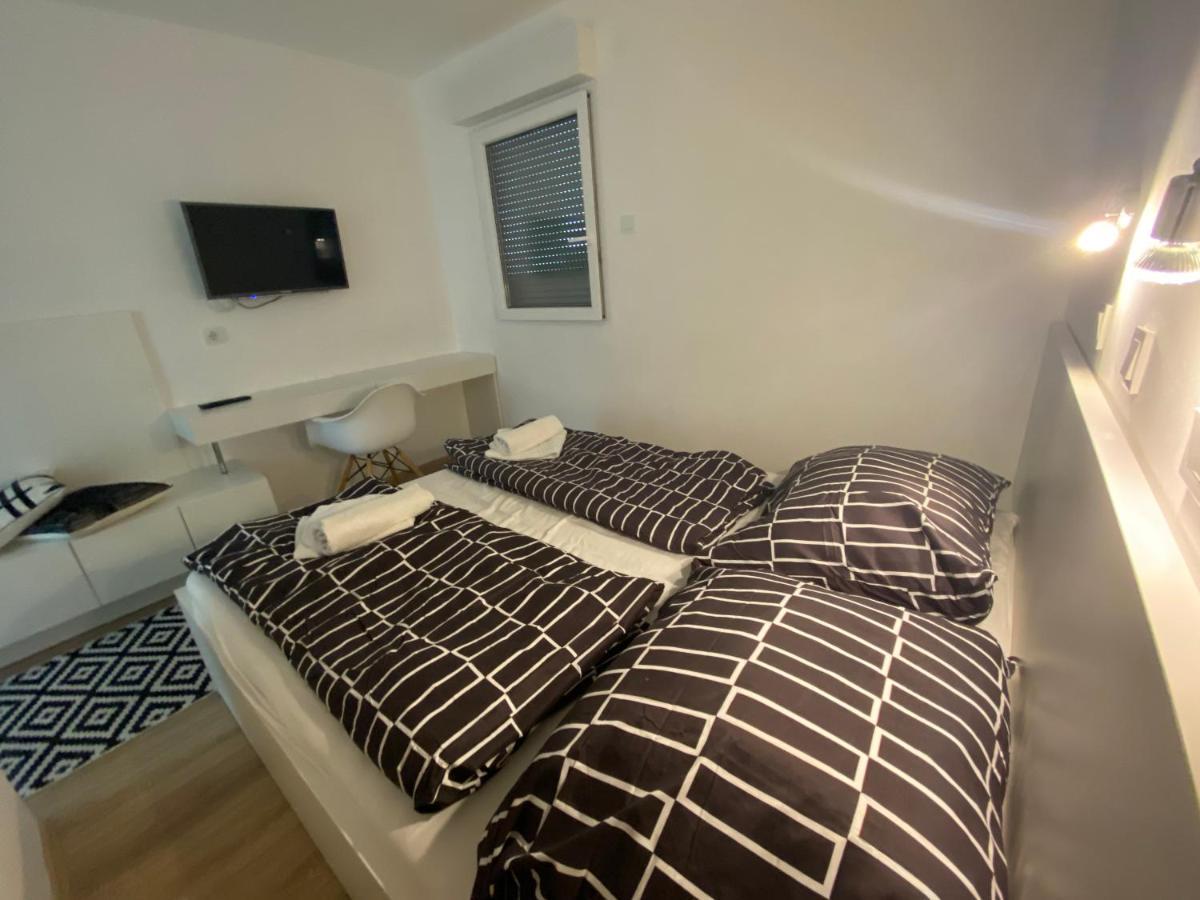 Sea La Vie Rooms Novi Vinodolski Exterior photo
